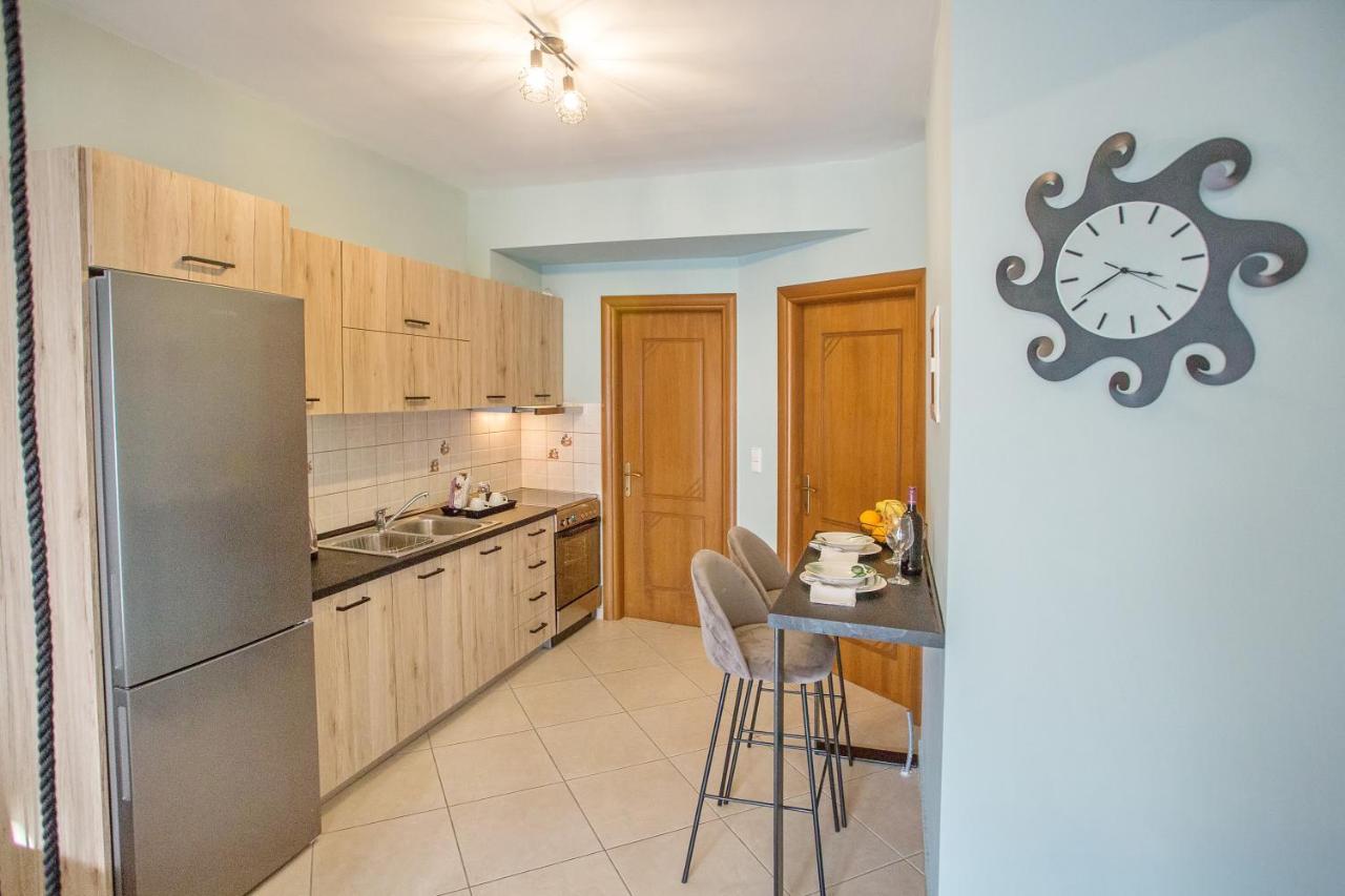Joy Cozy Apartment Nea Iraklitsa エクステリア 写真