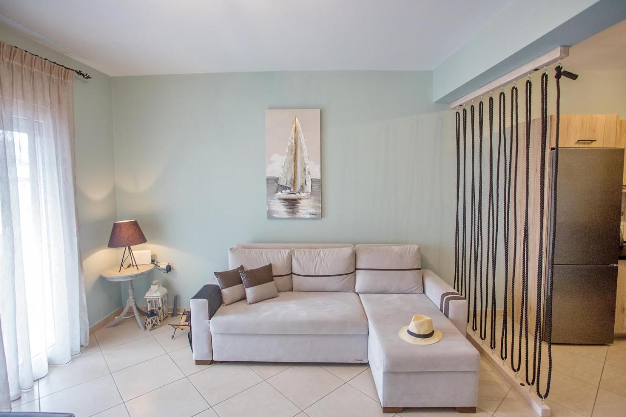Joy Cozy Apartment Nea Iraklitsa エクステリア 写真